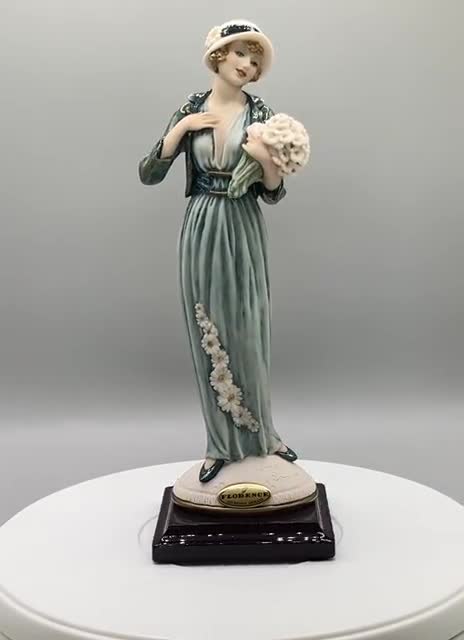 Giuseppe Armani Art Figurine Sculpture At Ease 1994 finish