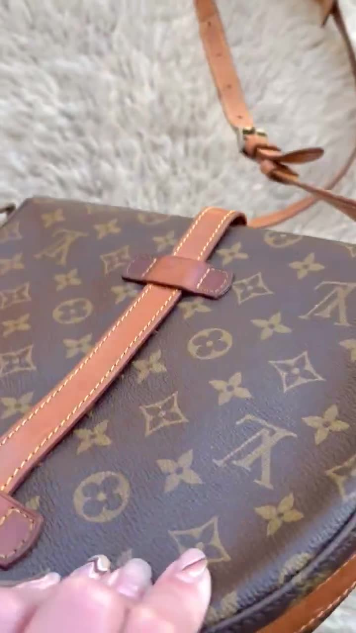 Vintage Authentic Louis Vuitton Chantilly Crossbody Bag