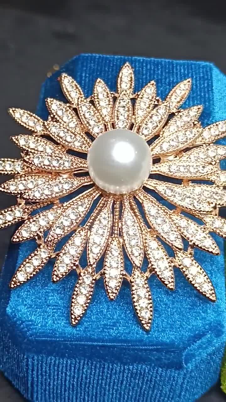 Broche Coquillage Étoile De Mer Strass - Bijoux En Coquillage