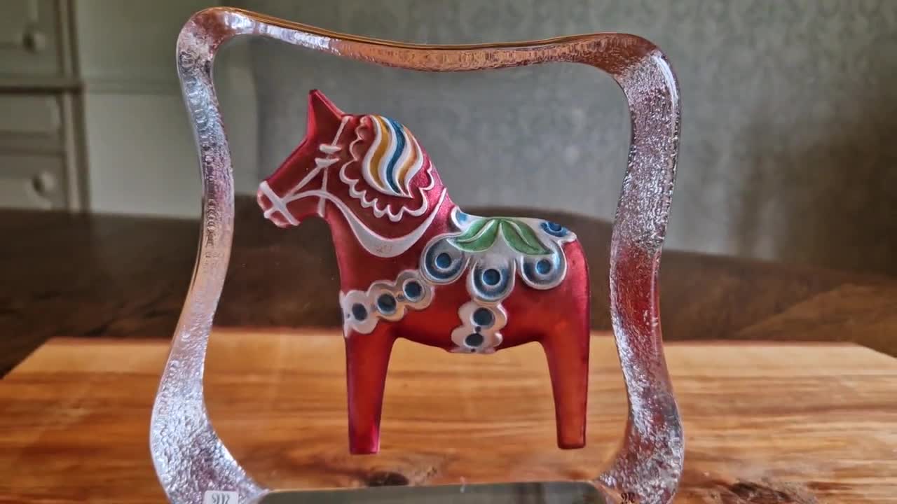 Swedish Traditional Art Glass – Målerås Glasbruk Dala Horse