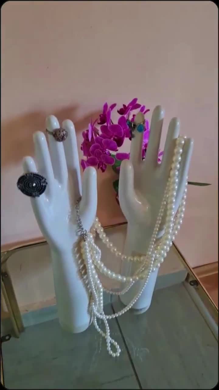 Hand statue フランスアンティーク Glove Mold Vintage Porcelain Glove Mold, White Ceramic Hand Sculpture