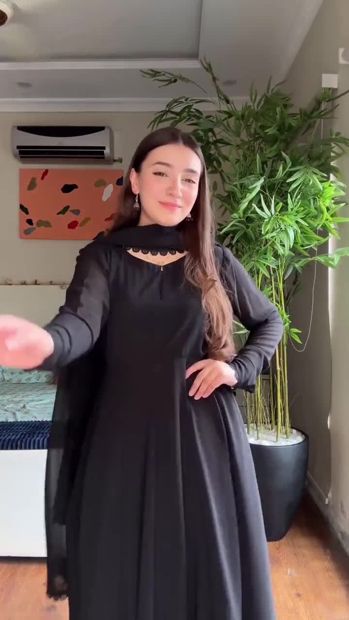 Black Georgette Anarkali Gown: Pakistani Punjabi Suit, Chiffon Dupatta Black Georgette Anarkali Gown: Pakistani Punjabi Suit, Chiffon Dupatta