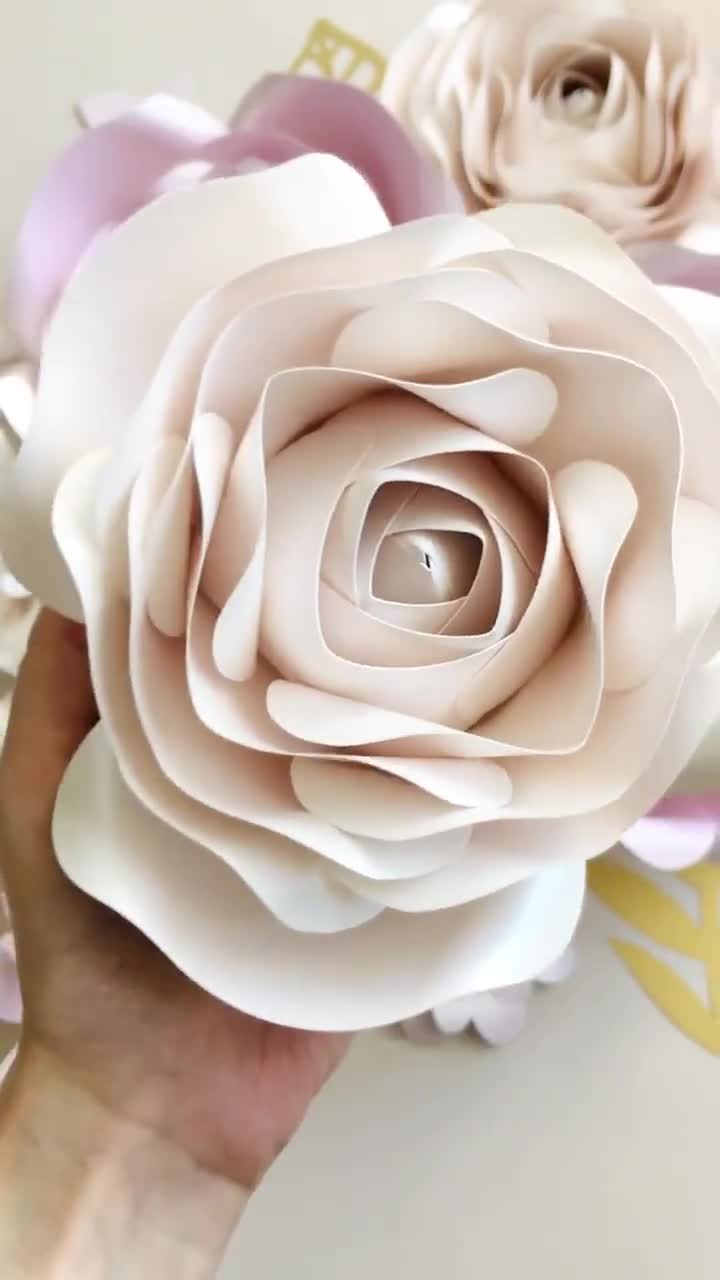 FLORES DE PAPEL GIGANTES, rosas grandes 3d para habitación de niñas, fondo  floral de baby shower, flores colgantes de pared, oro rosa, rosa caramelo,  rosas perla -  México