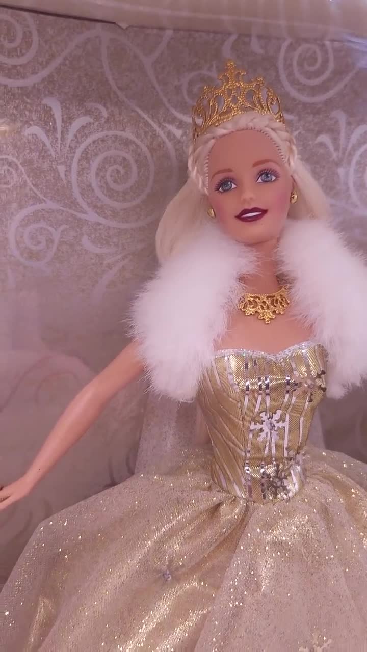 green emerald velvet dress Barbie Fantastical Realms Doll main image 0