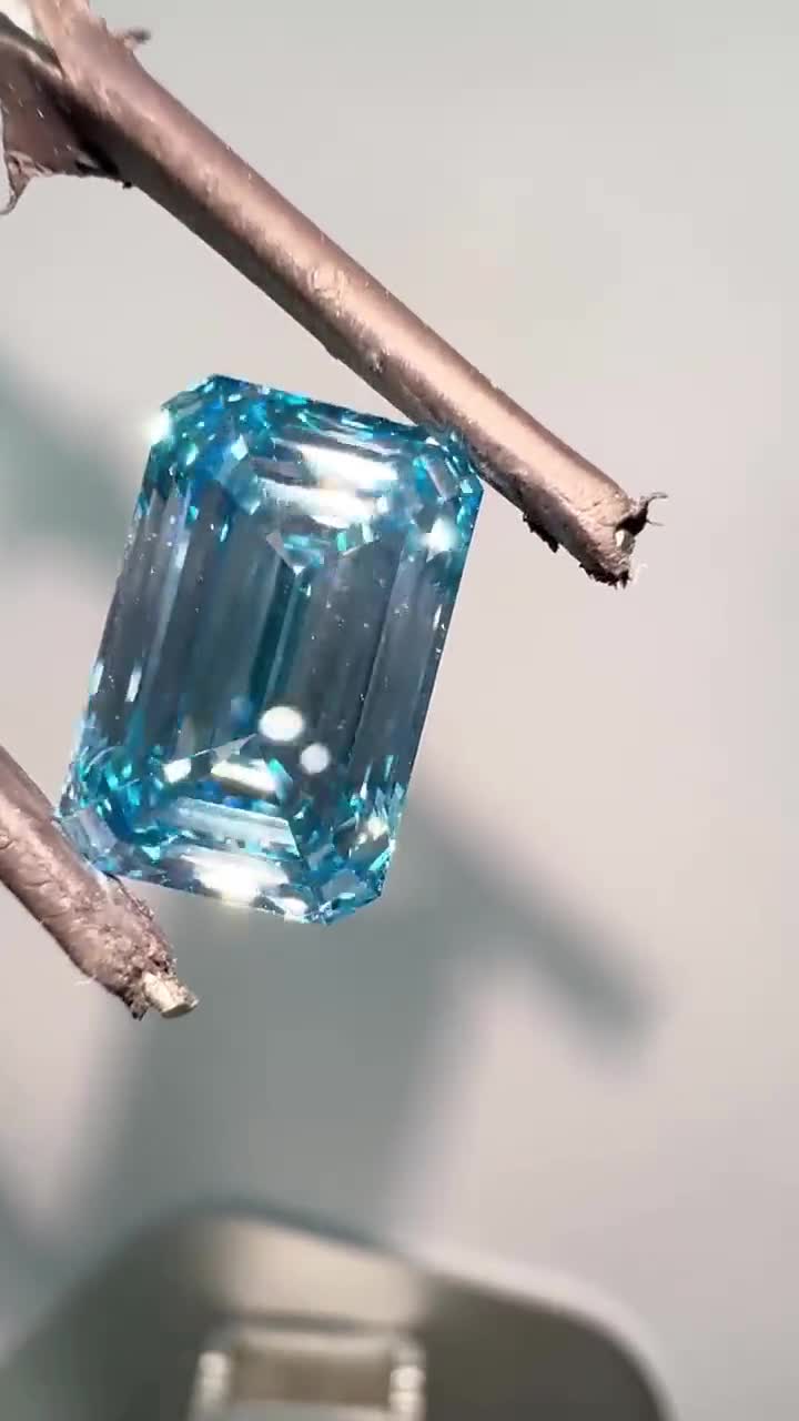 大粒エメラルドカット5.0ct ラボダイヤモンド 5.0カラットのエメラルドカットのラボグロウンダイヤモンド