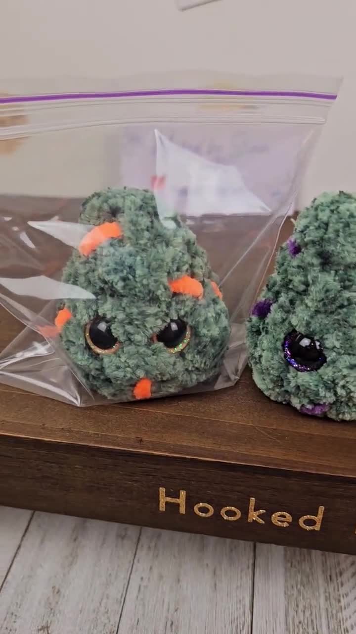 Mini Weed Nugget Plushie in Bag, Crochet Nugs, Smoke Station Decor