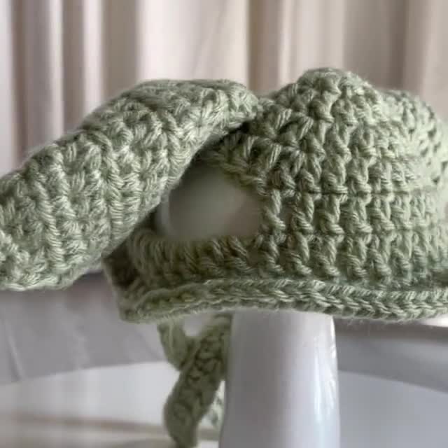 Grogu Pet Hat: Handcrafted Crochet Costume for Cats and Small Dogs The Mandalorian Baby Yoda video poster