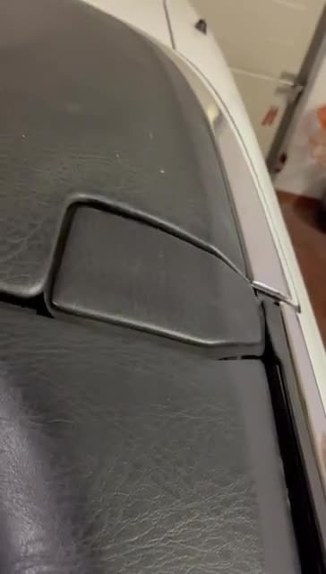 Audi Cabrio Verdeckdeckel Dichtung Deckel Verdeck Schloß ( 80 B4) 3D