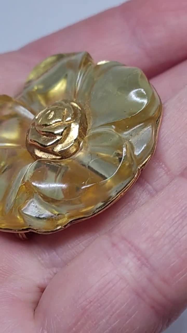 KENZO ブローチ Kenzo - Vintage Lucite Brooch/pendant - Etsy