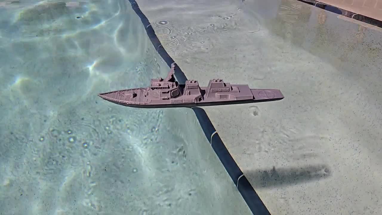 Jouet Bateau De Guerre USS Destroyer 65 - Funrise Inc - Avec Accessoires