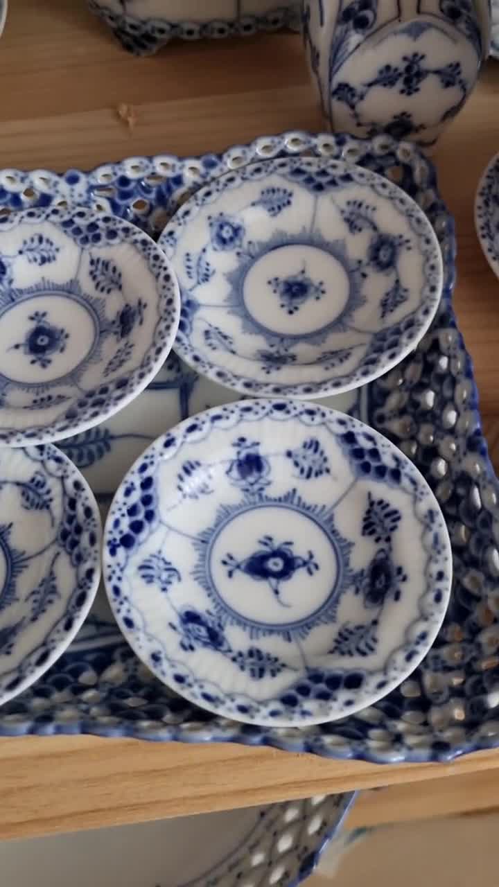 ロイヤルコペンハーゲン ブルーフルーテッド ハーフレース プレート