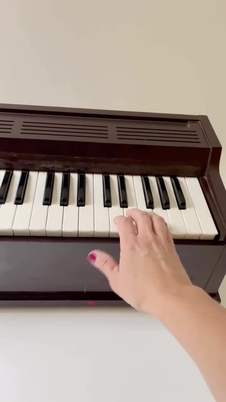 Vintage Electric Chord Organ - Etsy