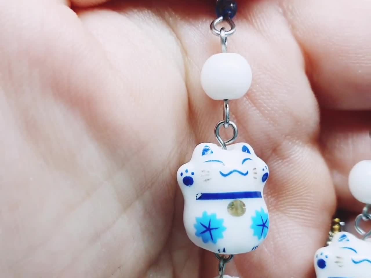 Boucles D'oreilles Argentées Chat Porte-bonheur 24x17 Mm - Neuf Sans Boîte