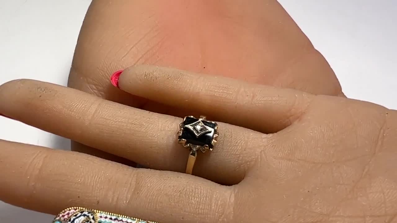 C. 1935 10k Gold, Diamond and Onyx Late Victorian Era Ring