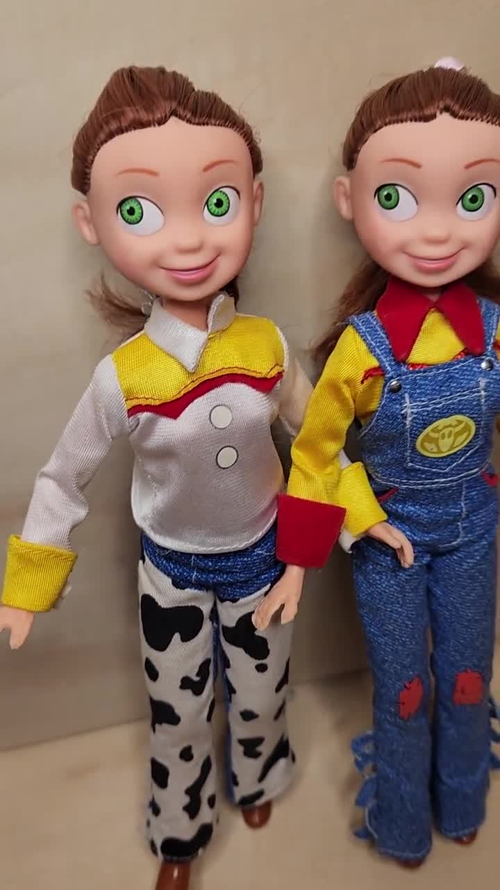 Pixar Disney Toy story 2 dolls _ Jessie the Cowgirl _ vintage early 2000s