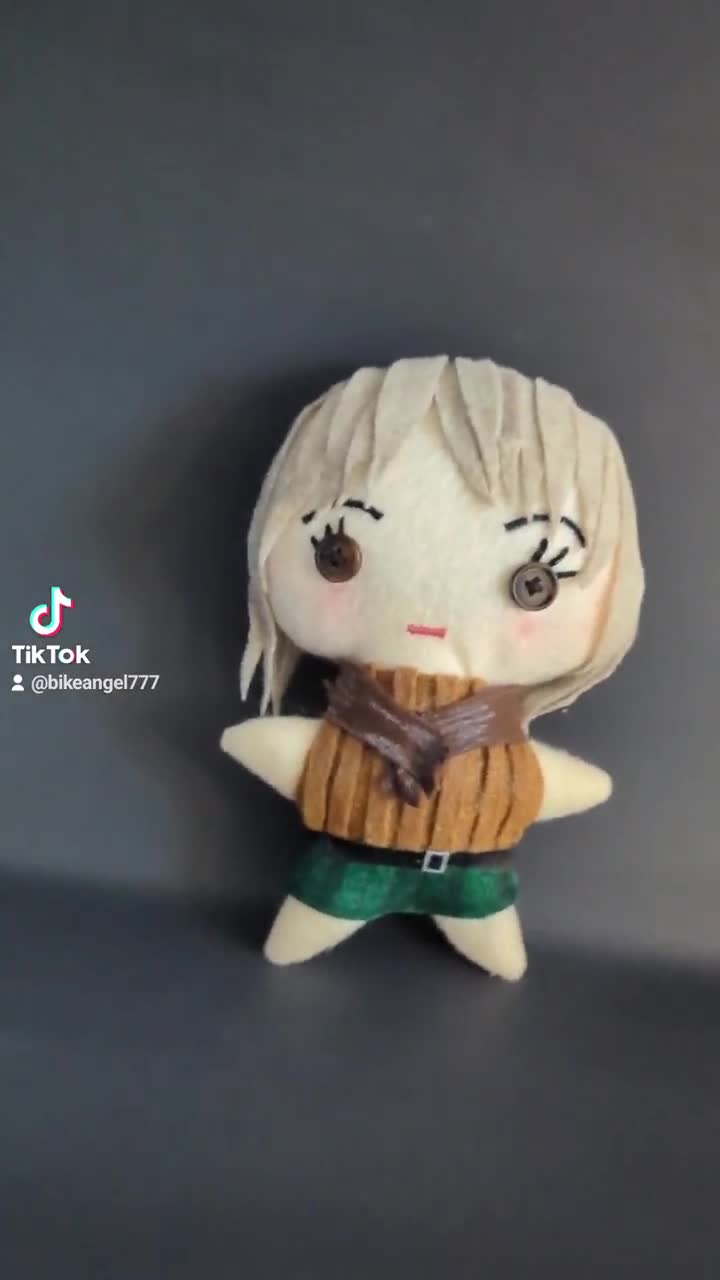 Boneca de pelúcia Resident Evil 4 Ashley