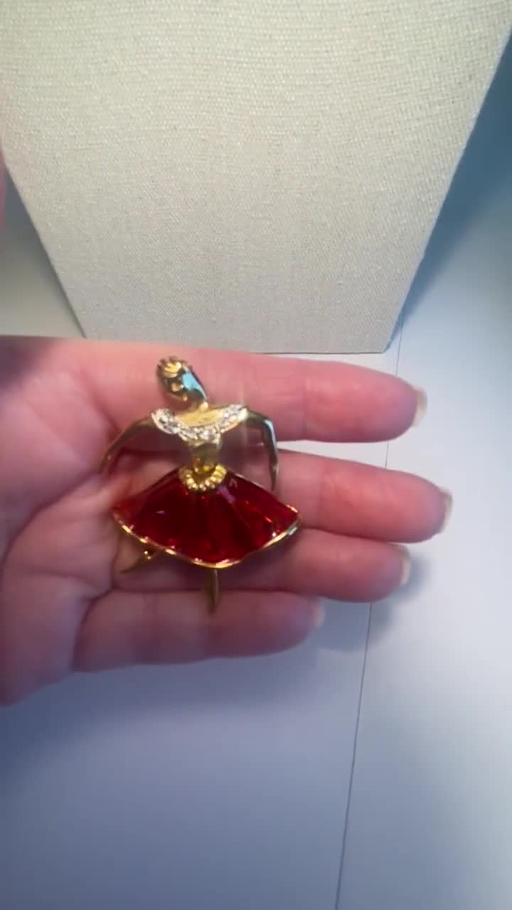 Vintage Jewelry Brooch Pin Gold Toned Ballerina Dancer Red