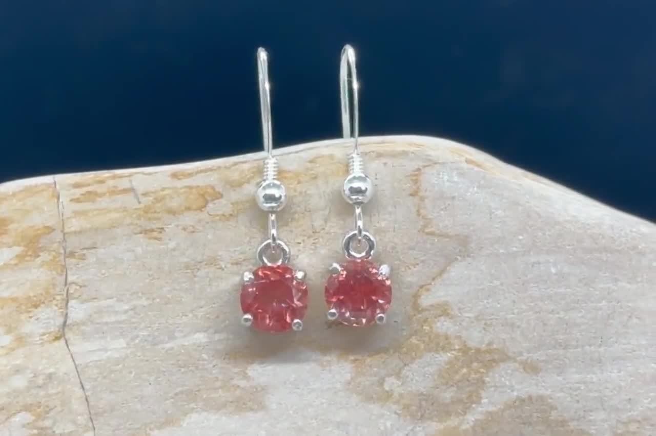 6 mm 1.54 cttw ラウンド、ディープピーチカラーのオレゴンサン