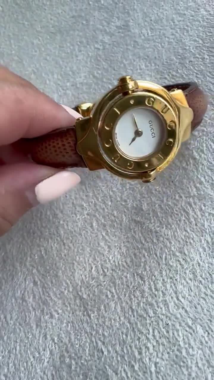 Rare Vintage GUCCI Stainless Steel Gold-plated Logo Swivel Watch