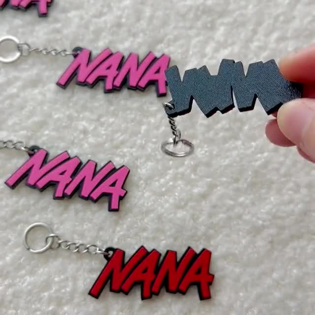 NANA アニメネームキーホルダー + マグネットセット - Etsy 日本
