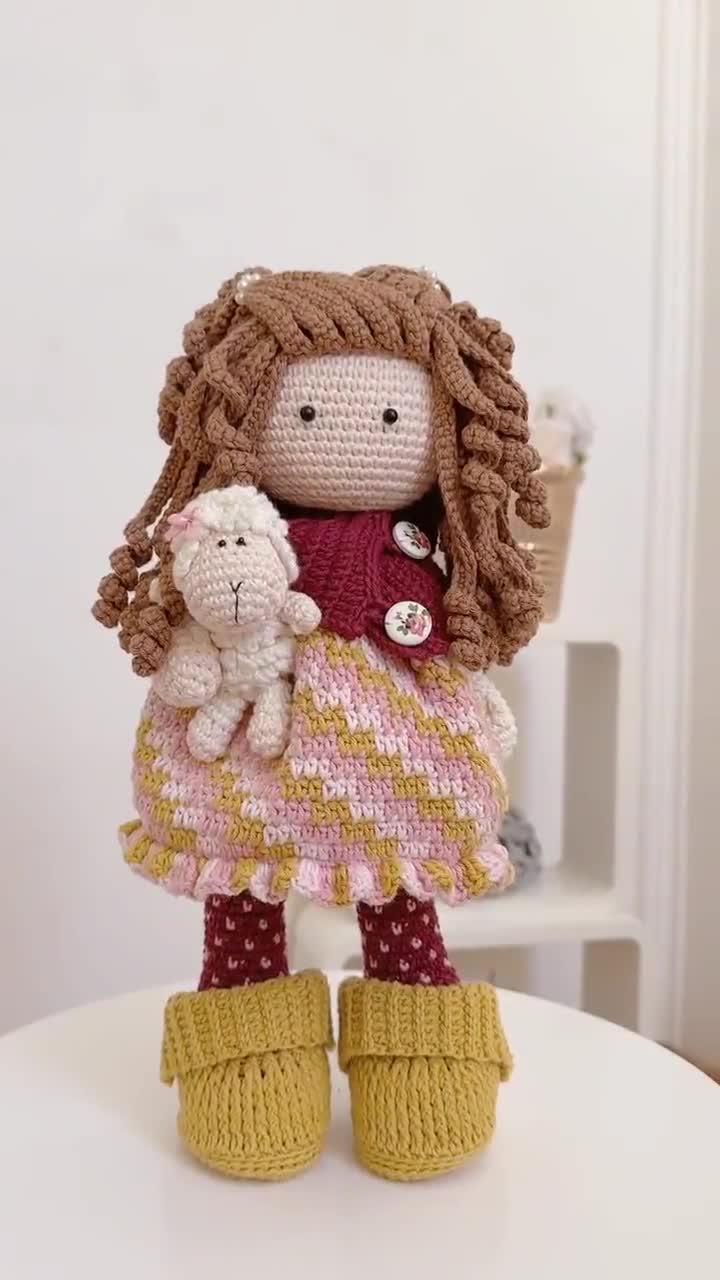 Doll JOYA pattern by CAROcreated design  Padrão de boneca de crochê,  Bonecas de crochê, Boneca de crochet