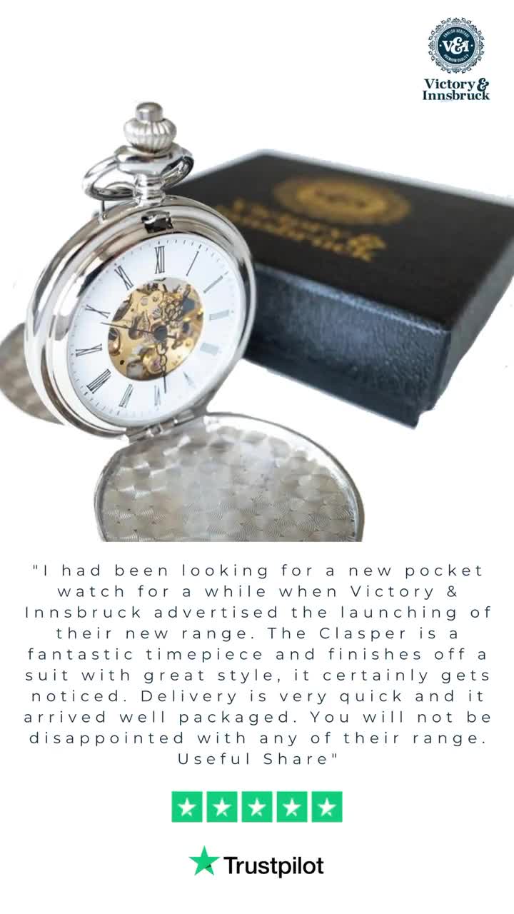 Reloj de bolsillo con mecanismo visible mecánico, números romanos, cadena y  caja