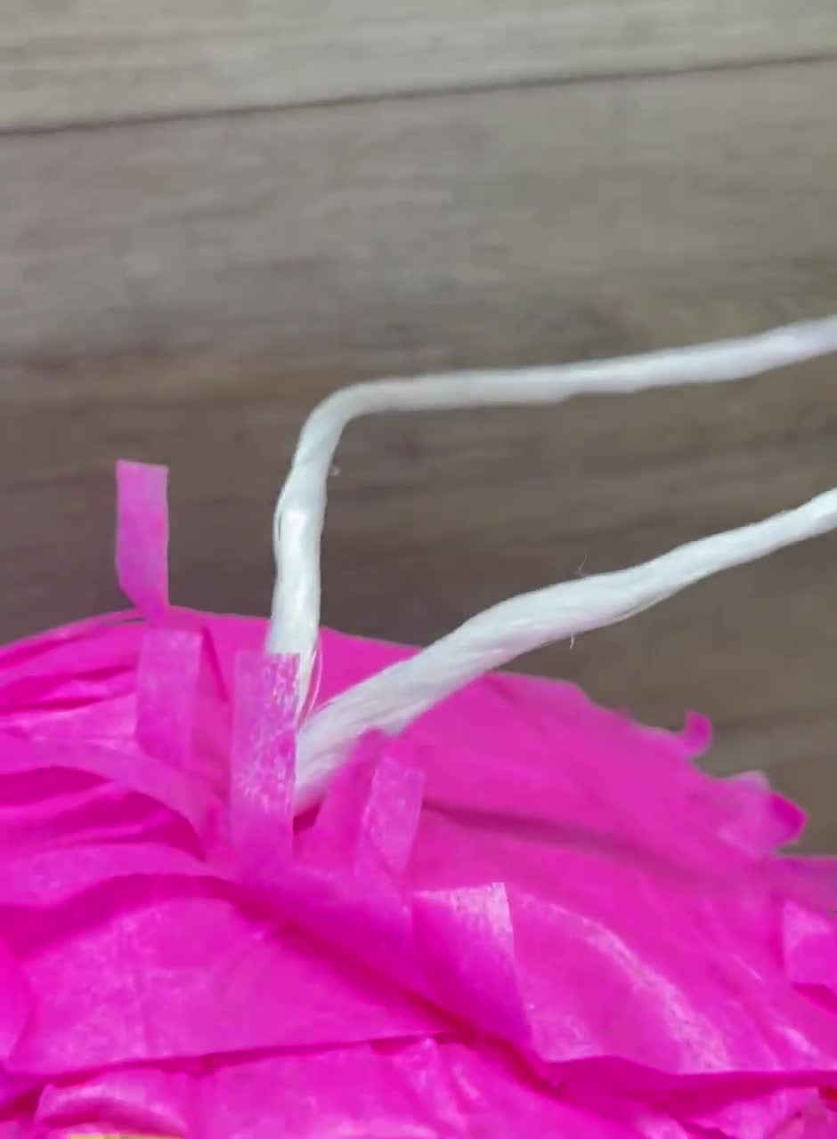 Piñata para adultos de pene grande | Aspecto de helado de fresa rosa |  Ideal para despedida de soltera | Fabricado con cartón | Fiesta y juego 