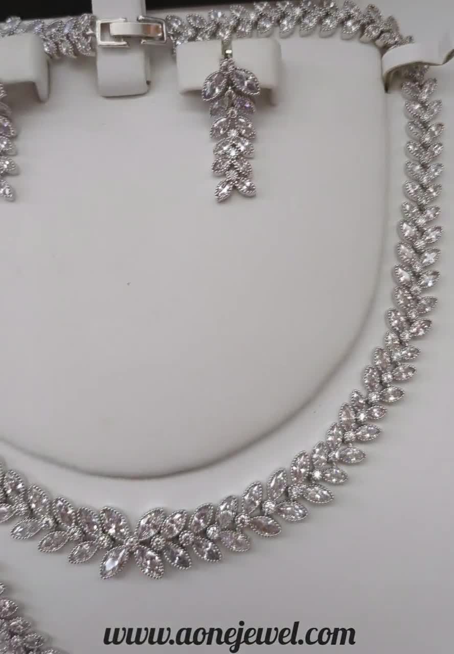 極美品 American Indian Jewelry Ⅰ,Ⅱ,Ⅲ 3冊セット 極美品 American Indian Jewelry Ⅰ,Ⅱ,Ⅲ 3冊セット 商品詳細ページ