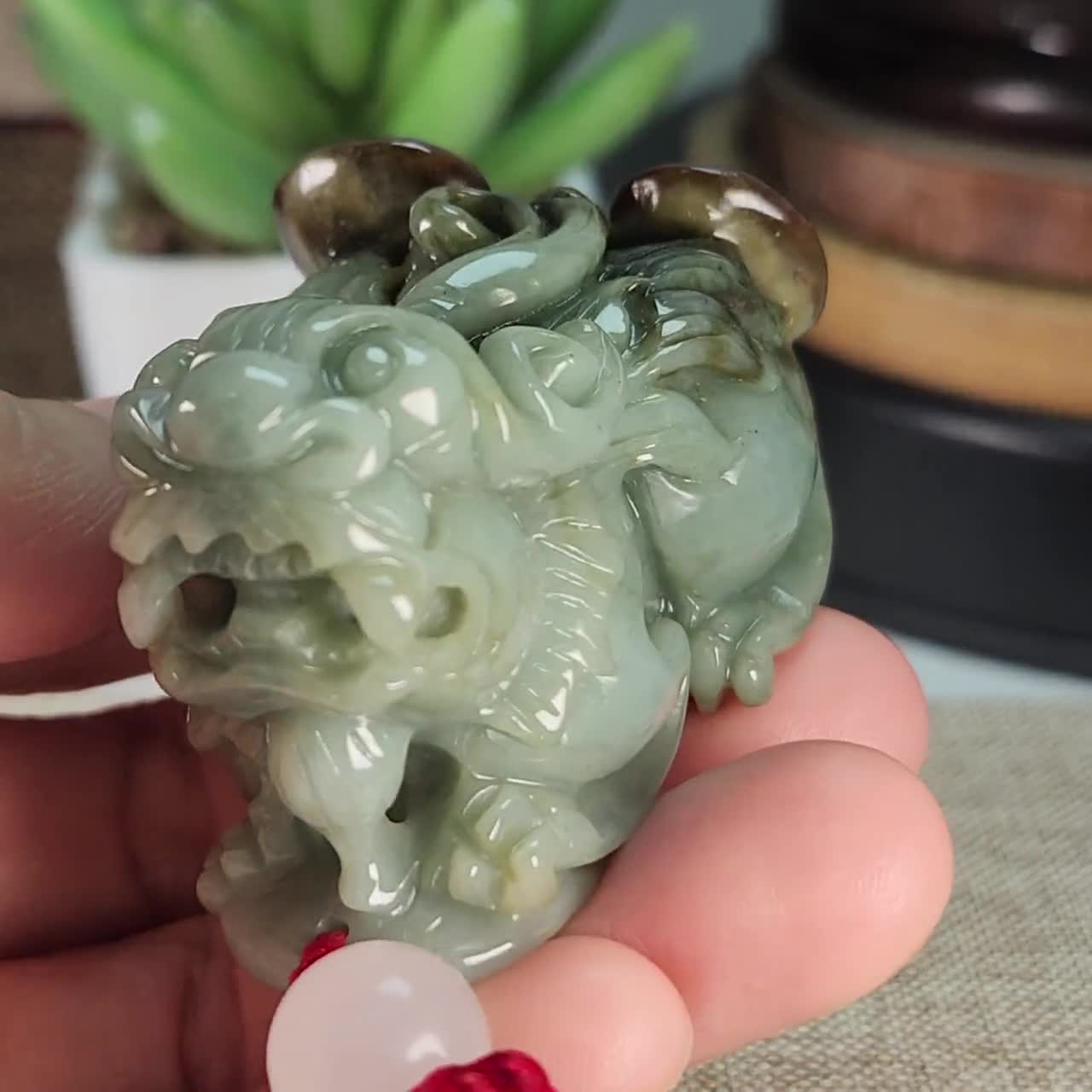 Grade A Large Well Carved 3D Wealth Pixiu With Ruyi 貔貅 Absorb