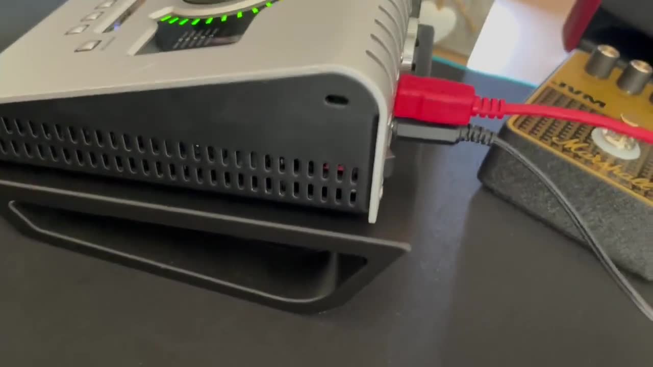 3D Print STL File for Apollo Twin Desk Stand | Mount for Universal