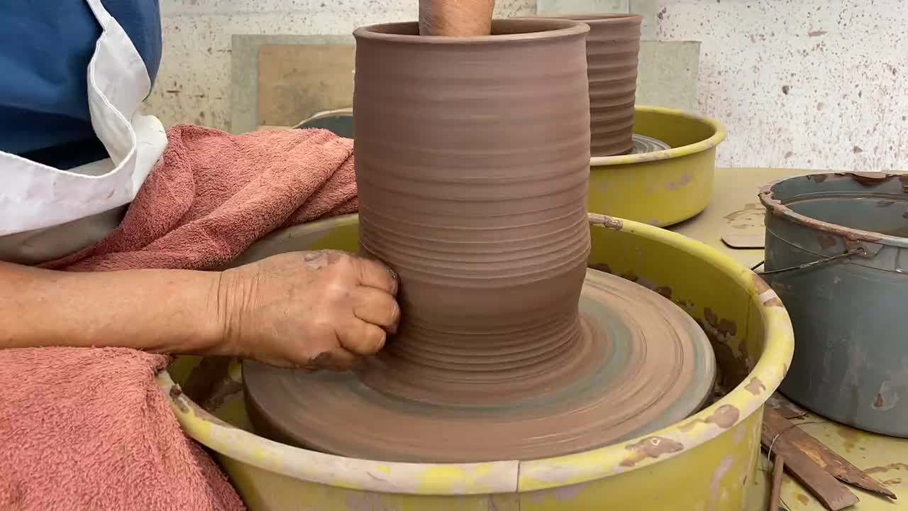Deouss 20 lbs Low Fire Pottery Clay - Terra Cotta, Cone 06. Earthware  Potters Throwing Clay.Ideal for Wheel Throwing,Hand Building,Firing and