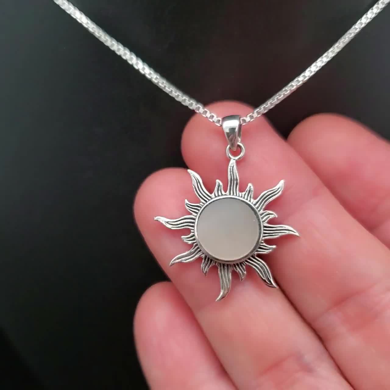 ATS-AYU025 | White Mother of Pearl Inlay Sun Necklace Pendant