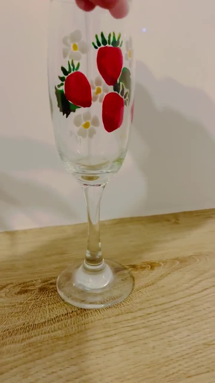 Bicchiere Prosecco dipinto a mano/ Bicchiere fragola e fiori -  Italia