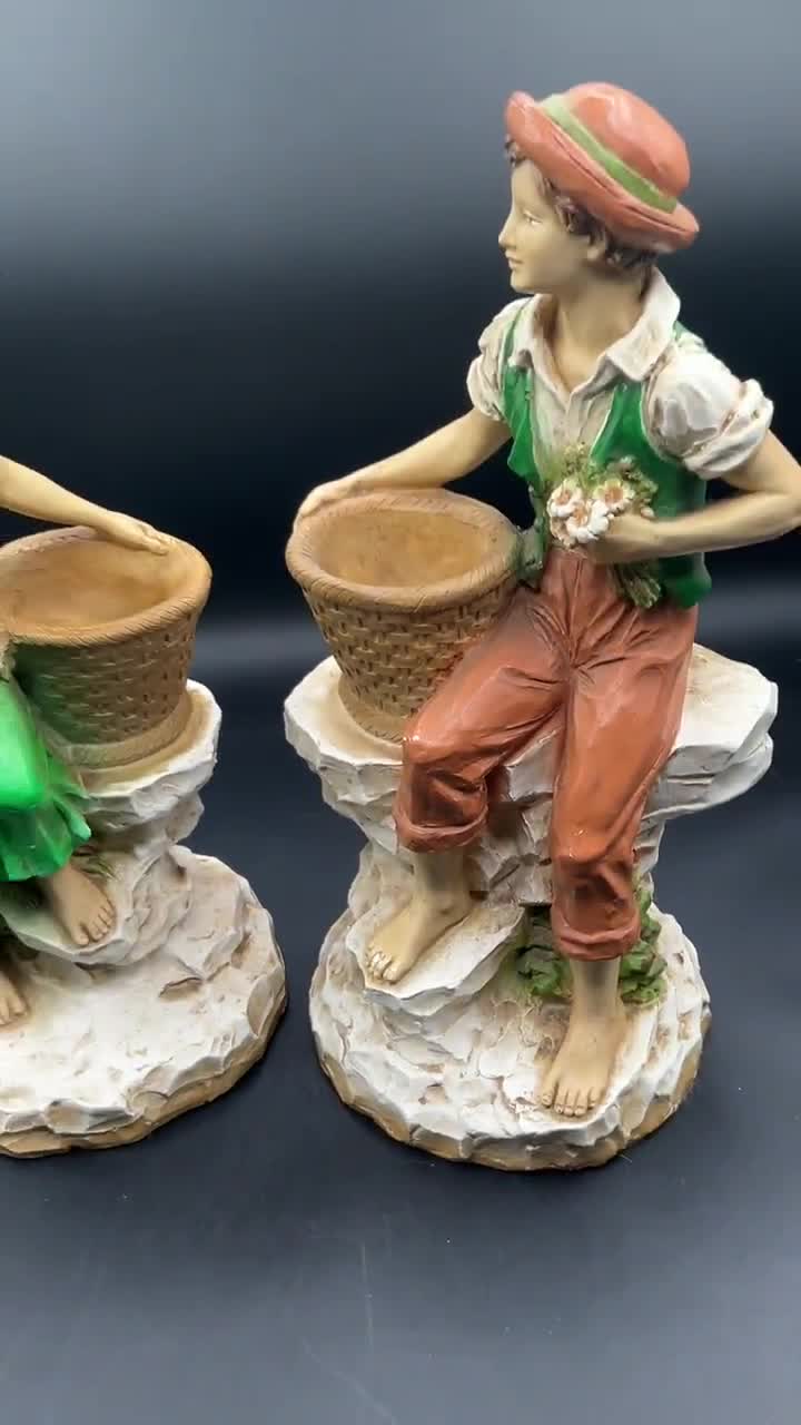 ヴィンテージ 1975年 ユニバーサルスタチュアリー ドイツ女性と男性像