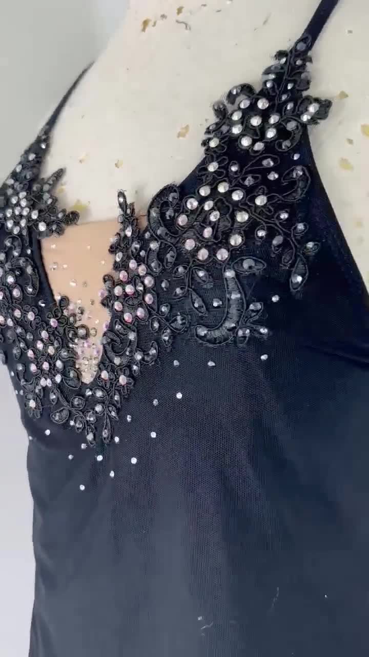 Traje de danza lírica negro: encaje con cuentas y cristales de imitación video poster
