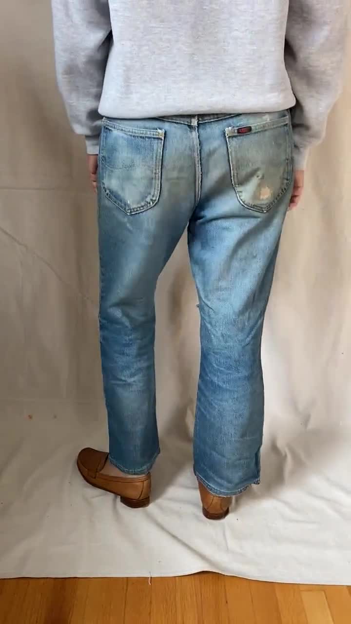 Dirty Denim - Jeans con toppe e strappi alle ginocchia