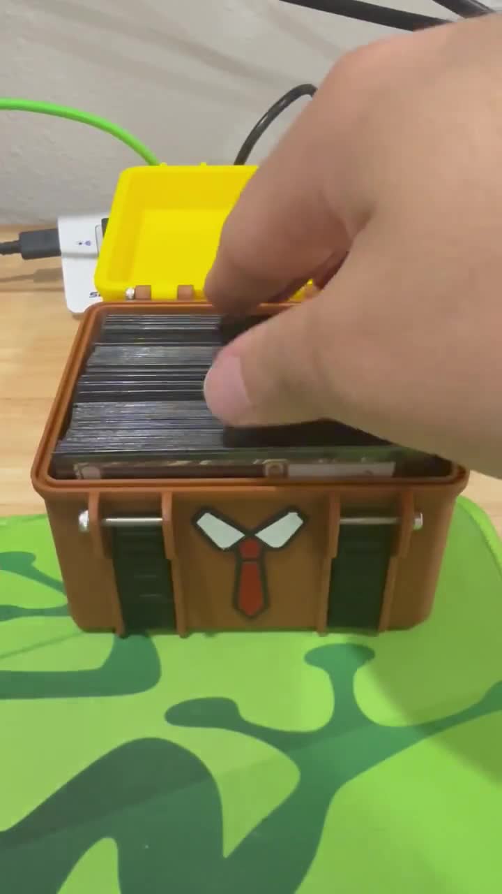 スポンジ・ボブ デッキボックス - EDH 統率者 130枚以上のカード [複数