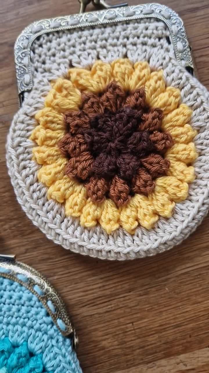 Easy Crochet Coin Purse - YouTube