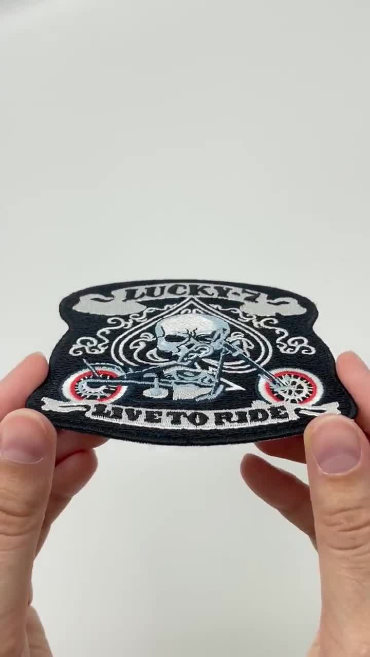 Toppa termoadesiva a forma di moto: motociclista, viaggio, fuoristrada (9 x 9 cm) - Italia