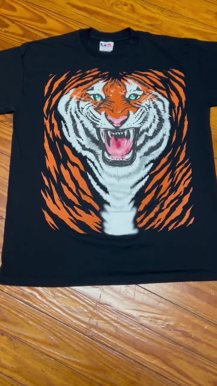 Vintage Tiger Shirt (90's - 00's, Y2K, Large, Animal, Big