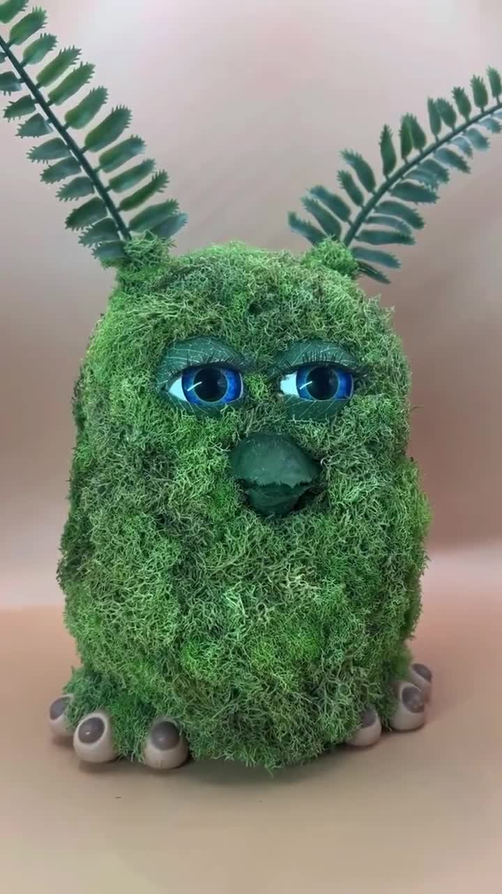 Retro 2005 Forest Furby Partially Functional See Description