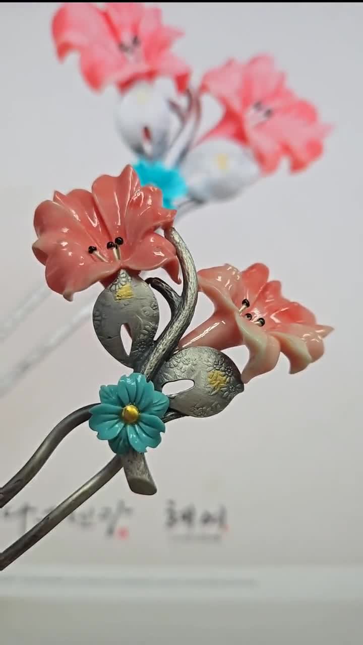 ★SIO★SIO BUTTON HAIR PIN [FLOWER]★正規品/韓国送料込 Korean hair pin , Traditional Royal Hanbok Korean Hair