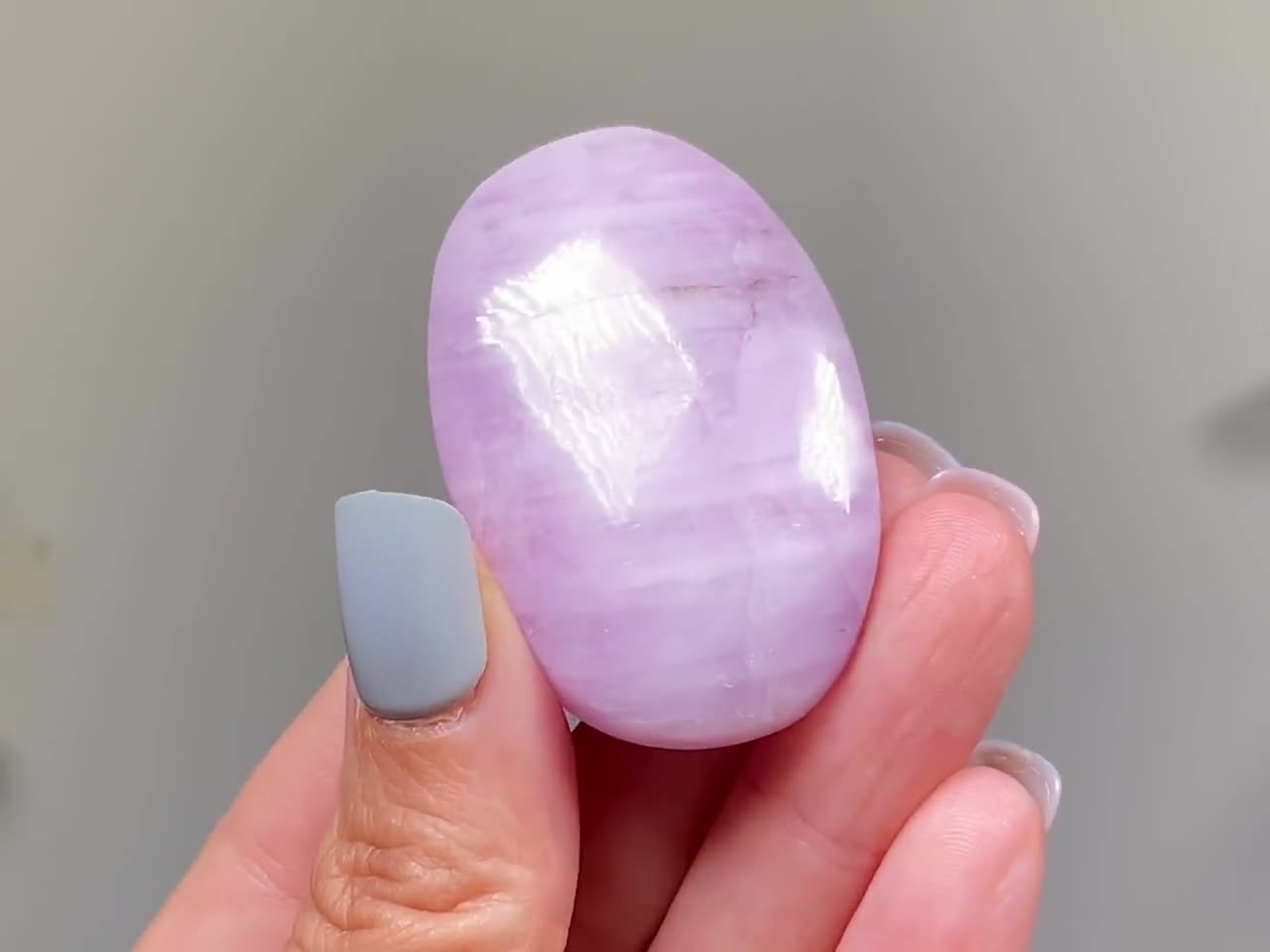 クンツァイト パーム型 くるみ様 高品質 クンツァイト パーム 握り石