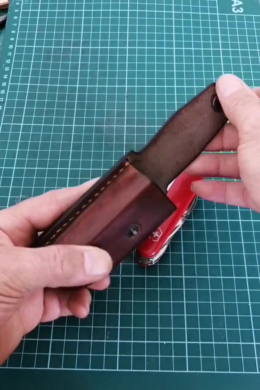 Personalized Leather knife sheath for Swiss Army multitool – DMleather