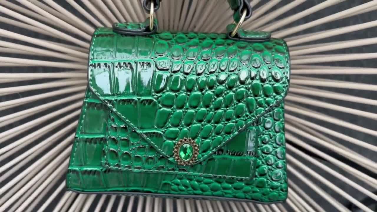 Leather Handbag Croc Zipper Evening Clutch in Green