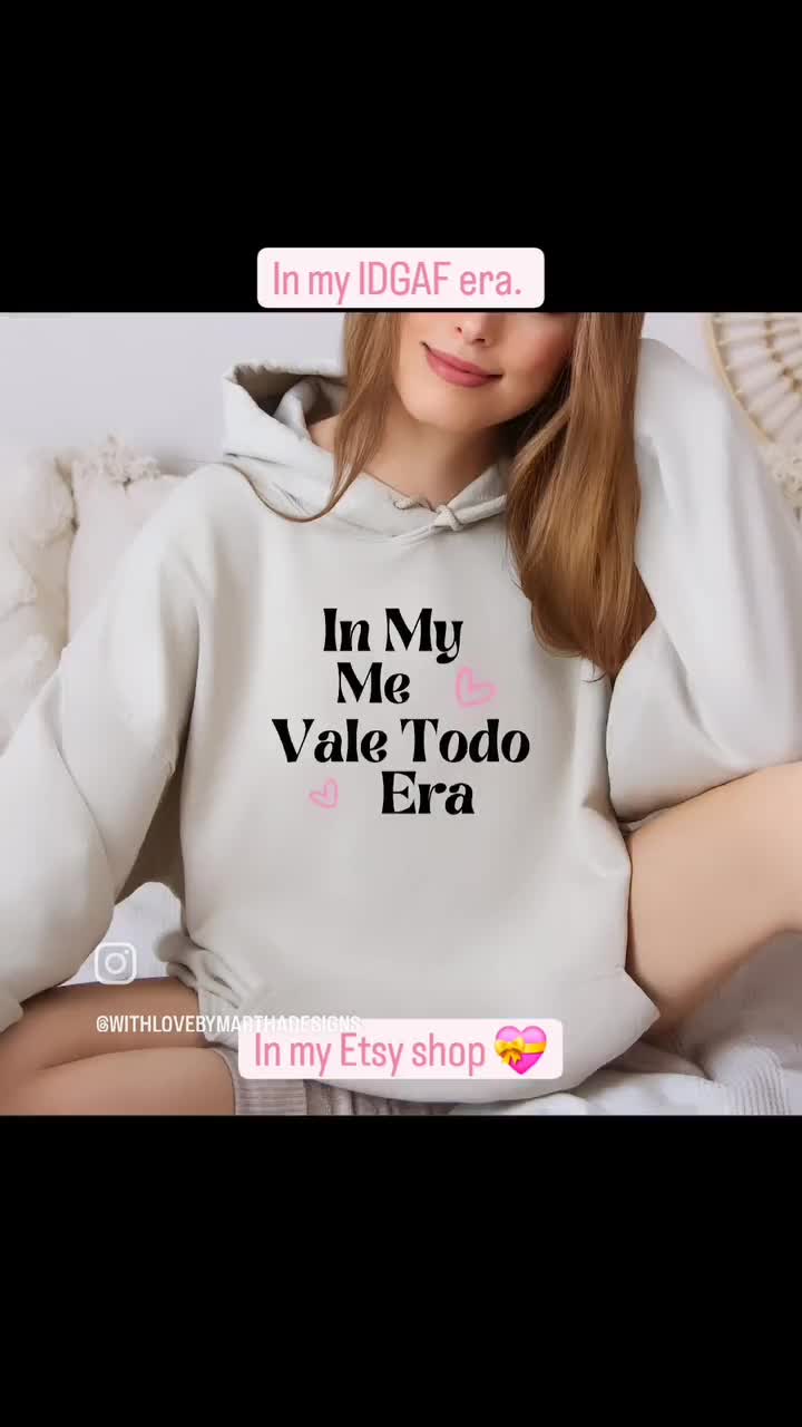 png español divertido, En mi Me Vale Todo Era PNG, Latina SVG, diseño  IDGAF, En mi me importa un carajo en español, Frase chistosa, tu mala vibra