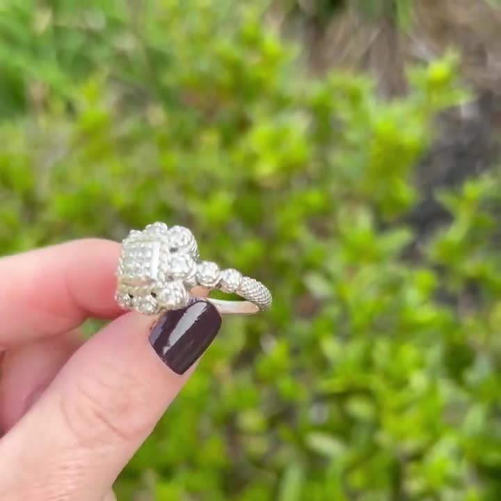 Judith Ripka Cubic Zirconia Cluster Cocktail 925 Sterling Silver