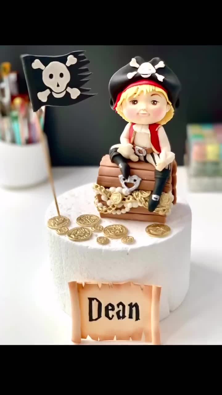 Handmade Edible Fondant Pirate Treasure outlets Chest Cake Topper Set