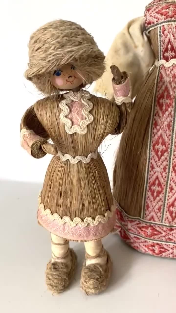 ヴィンテージロシア人形ファミリー / 民芸わら人形 / 母親と2人の子供