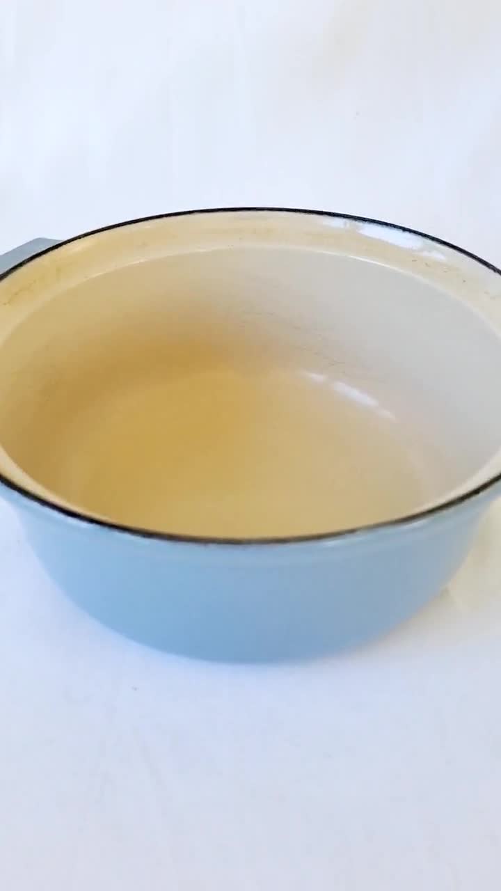 Le Creuset Pentola In Ghisa 2.5 Qt Azzurro – Coperchio Che Diventa Padella (Esclusiva SLT)